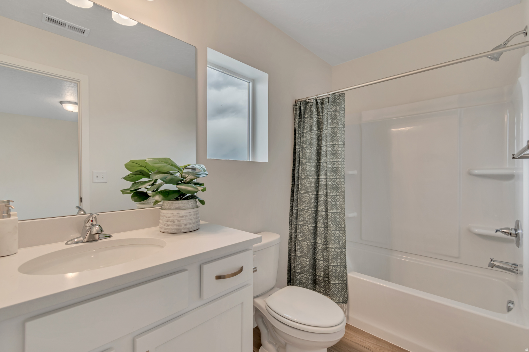 HARMONY PLACE - Residential