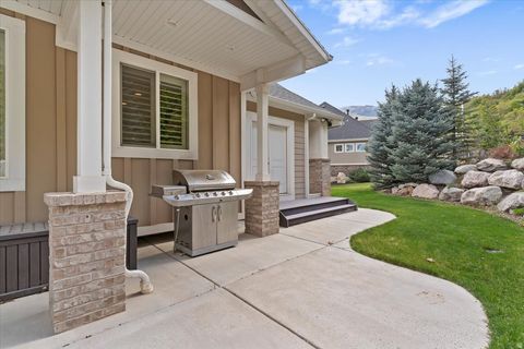 Tiny photo for 2273 E 8300 S, South Weber, UT 84405 (MLS # 2150711)