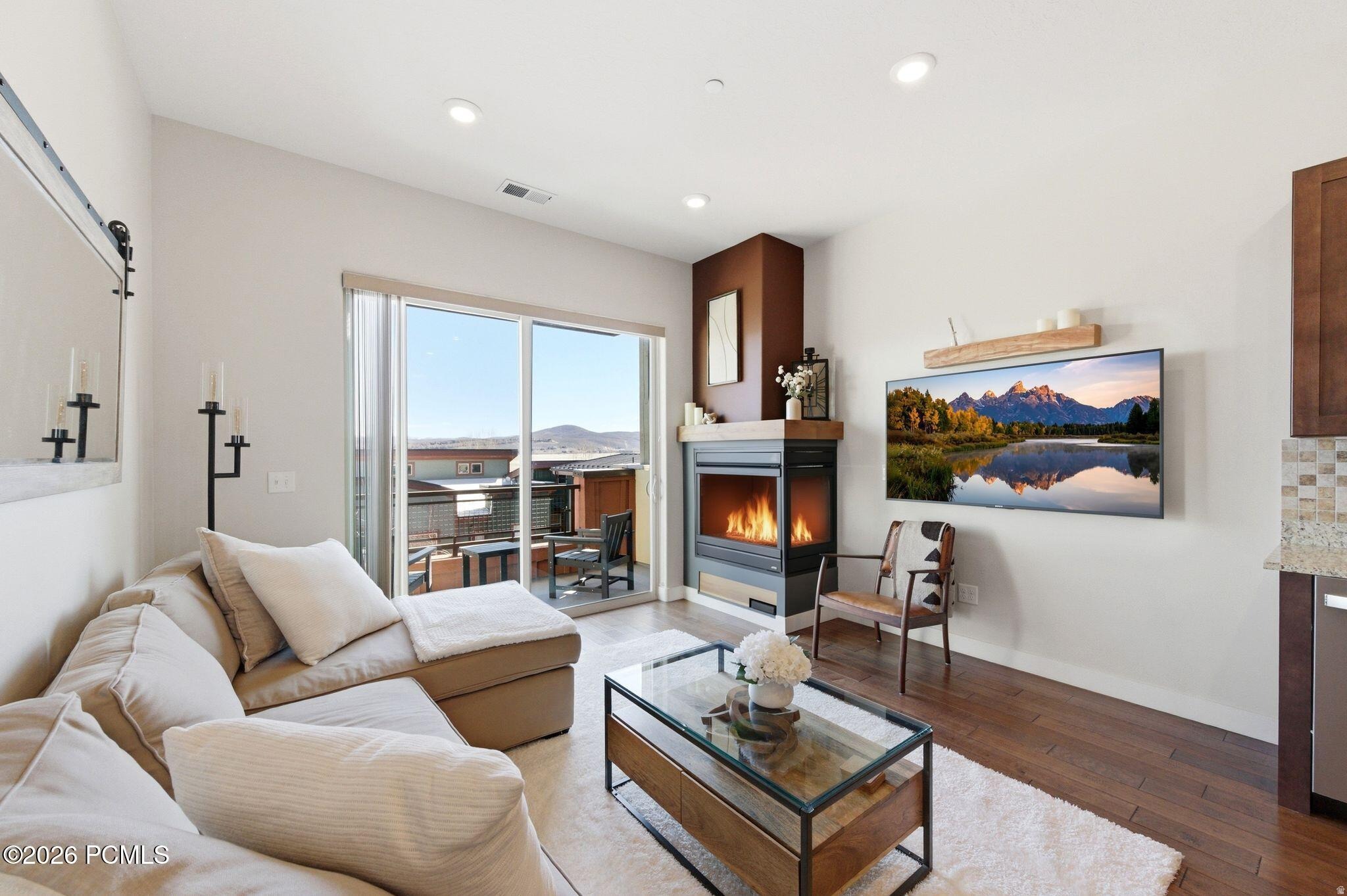 NEWPARK TERRACE - Residential