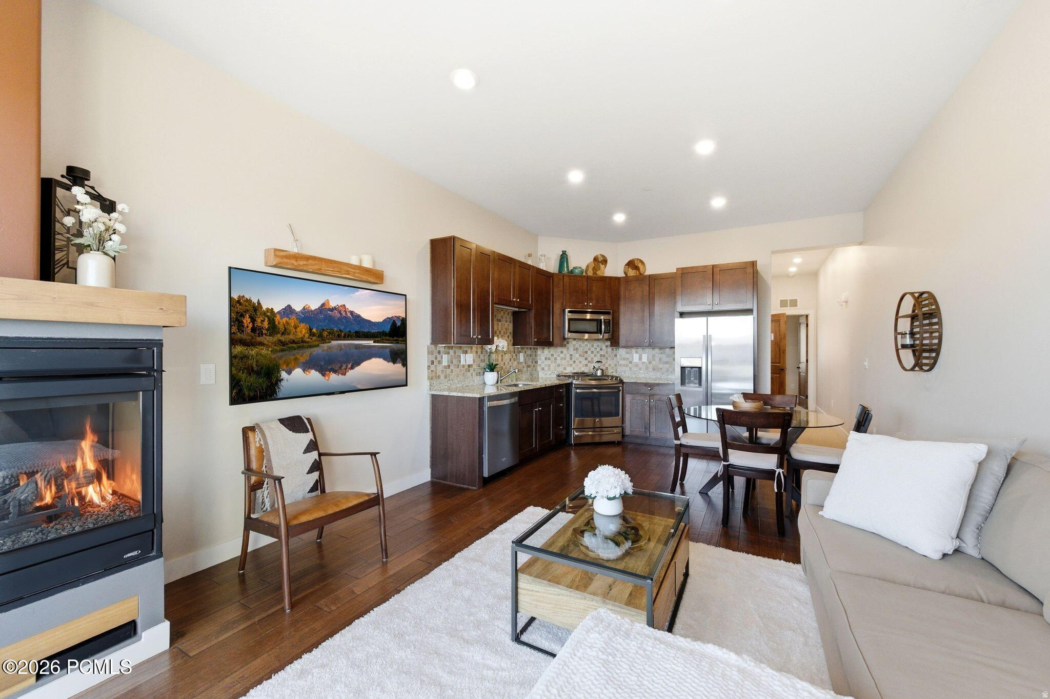 NEWPARK TERRACE - Residential