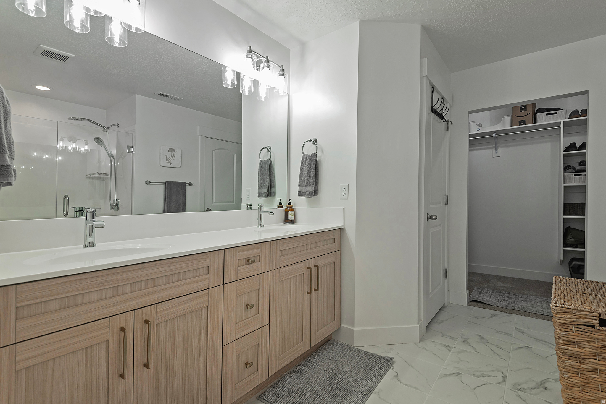 BRINGHURST STATION - Residential