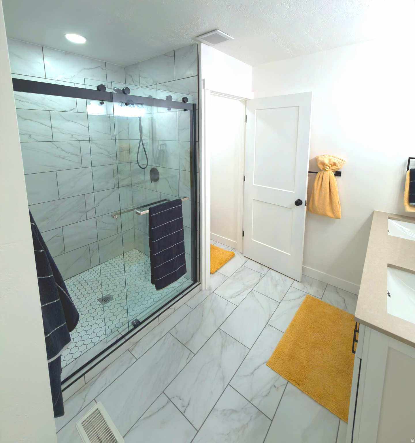 BLACKHAWK ESTATES - Residential