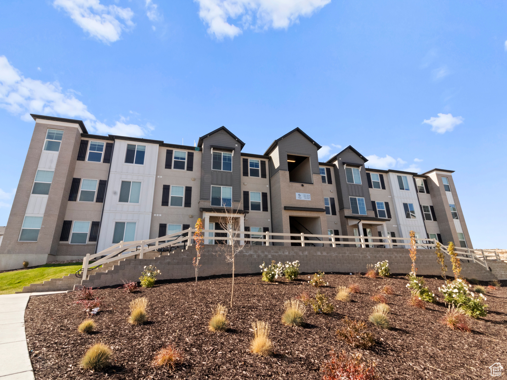 HIGHRIDGE - Residential