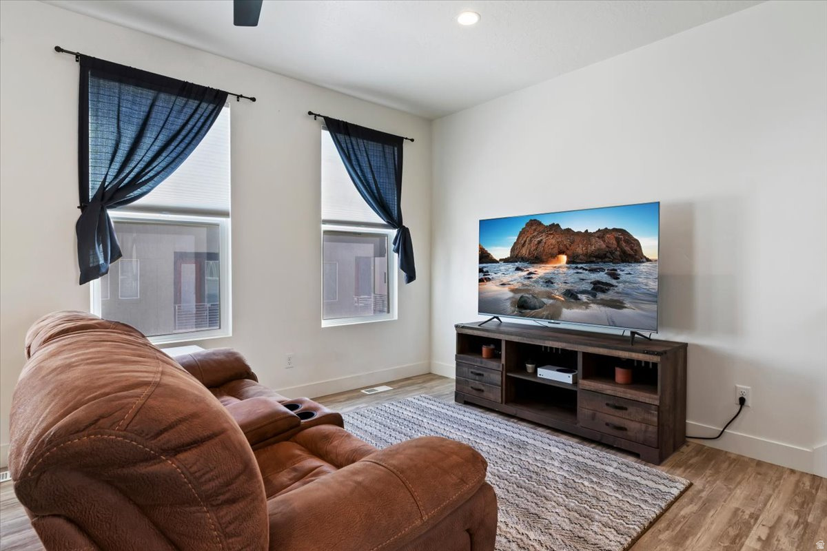 DAYBREAK HIGHLAND PARK - Residential