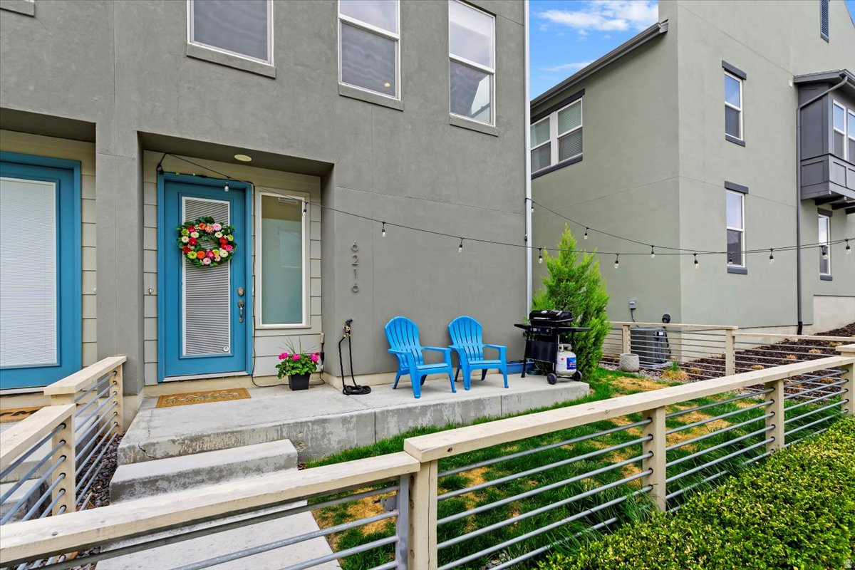 DAYBREAK HIGHLAND PARK - Residential