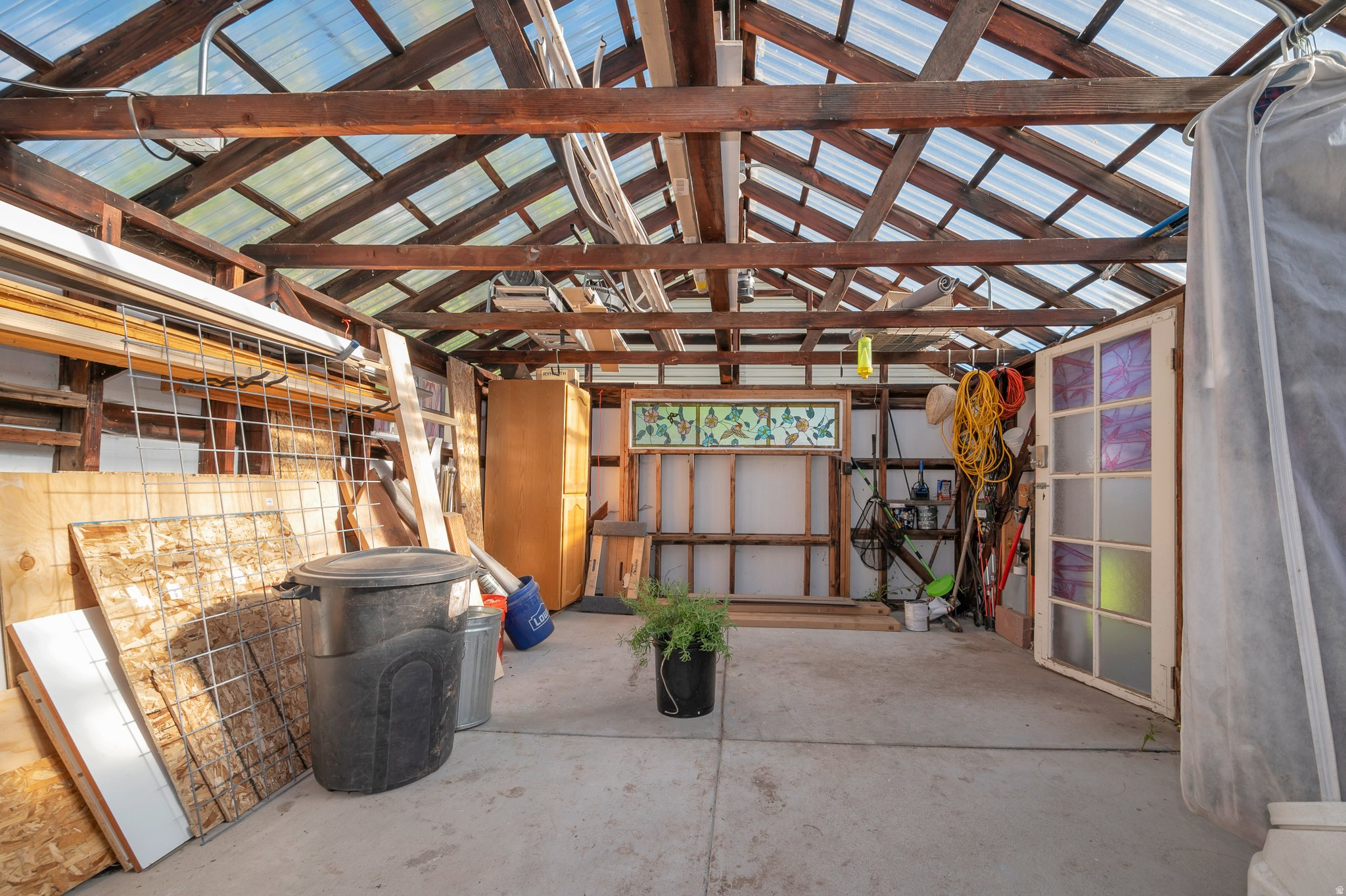 LAURELHURST - Residential