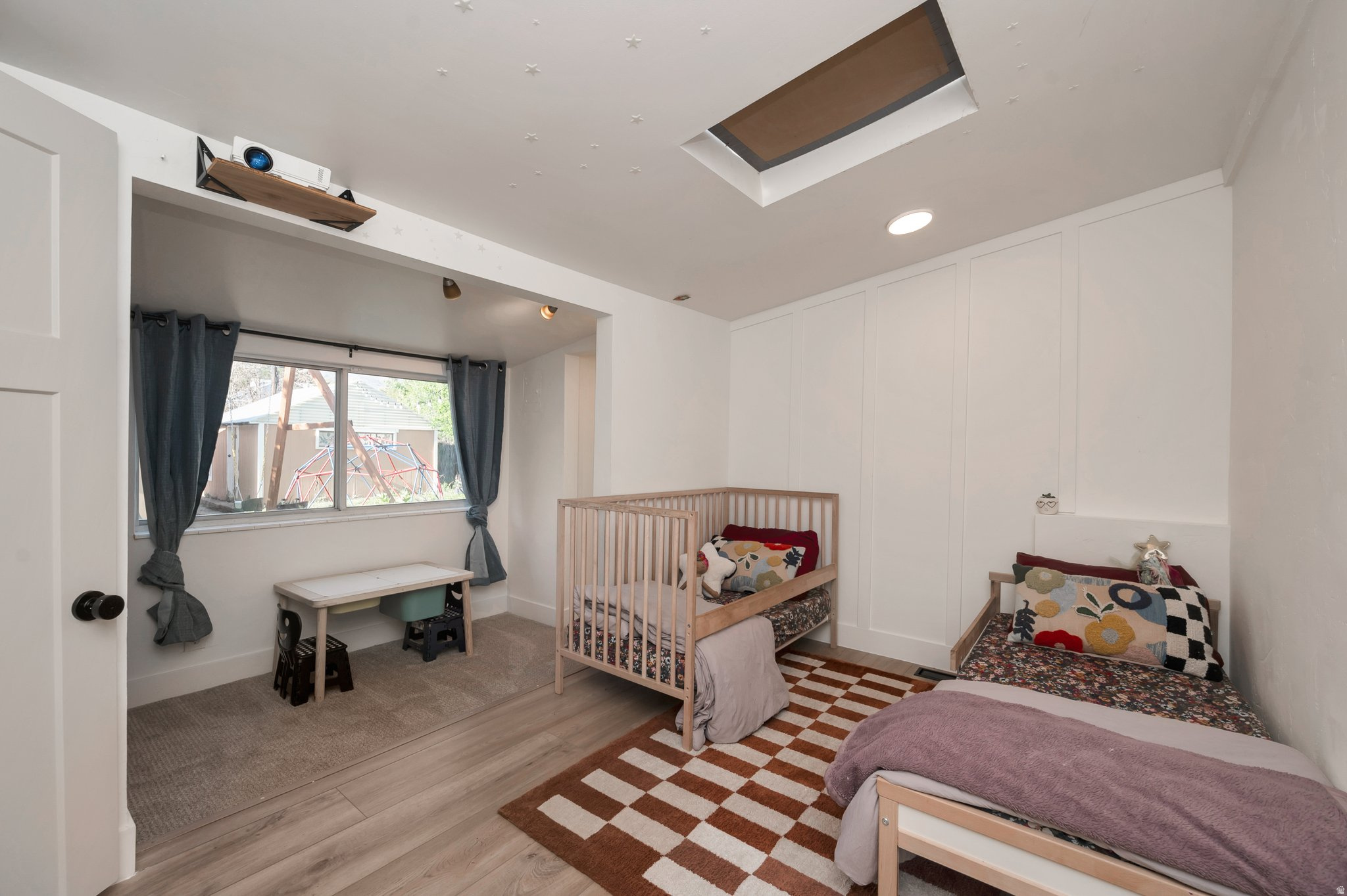 LAURELHURST - Residential