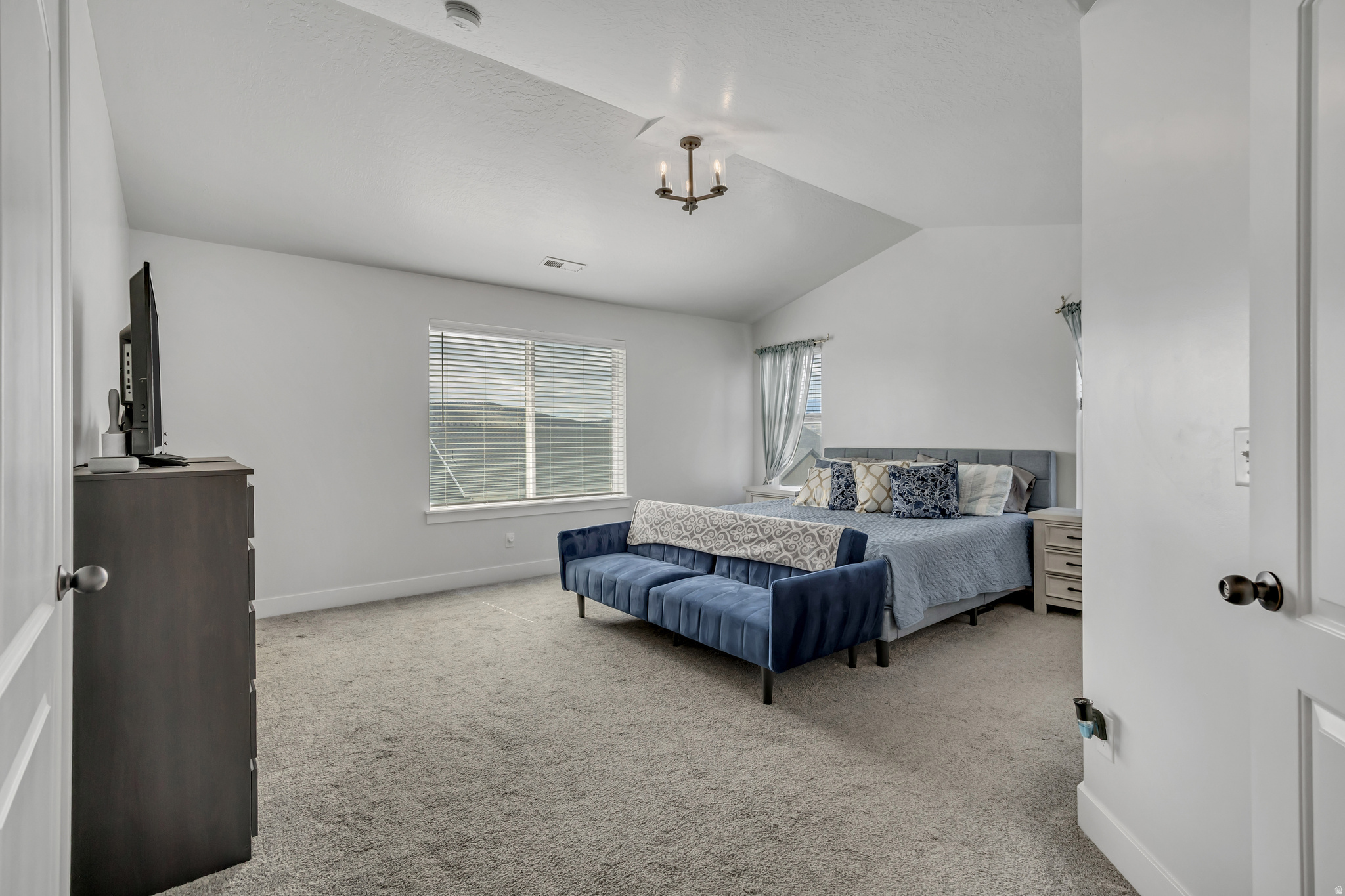 MOUNT SARATOGA - Residential