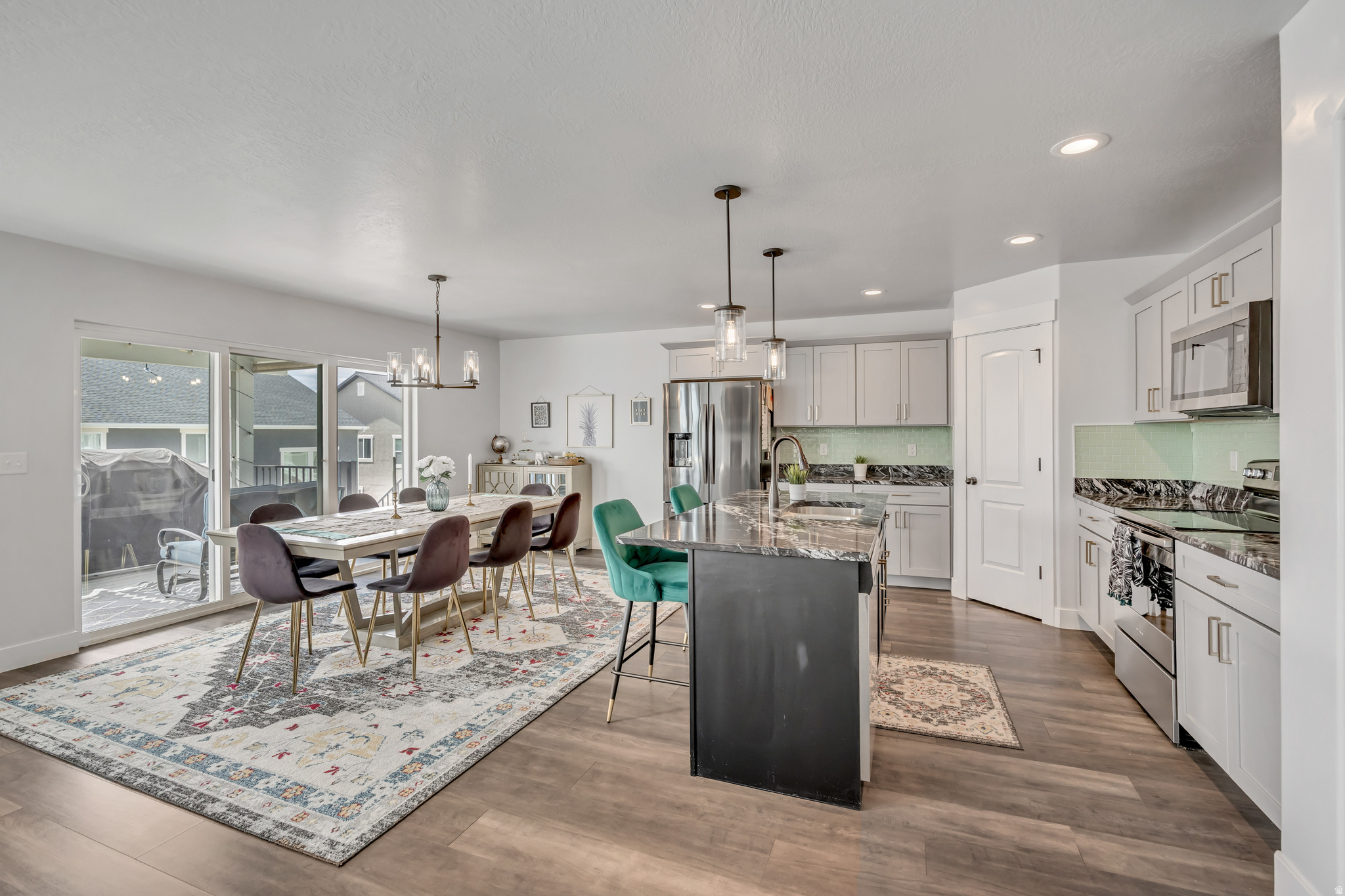 MOUNT SARATOGA - Residential