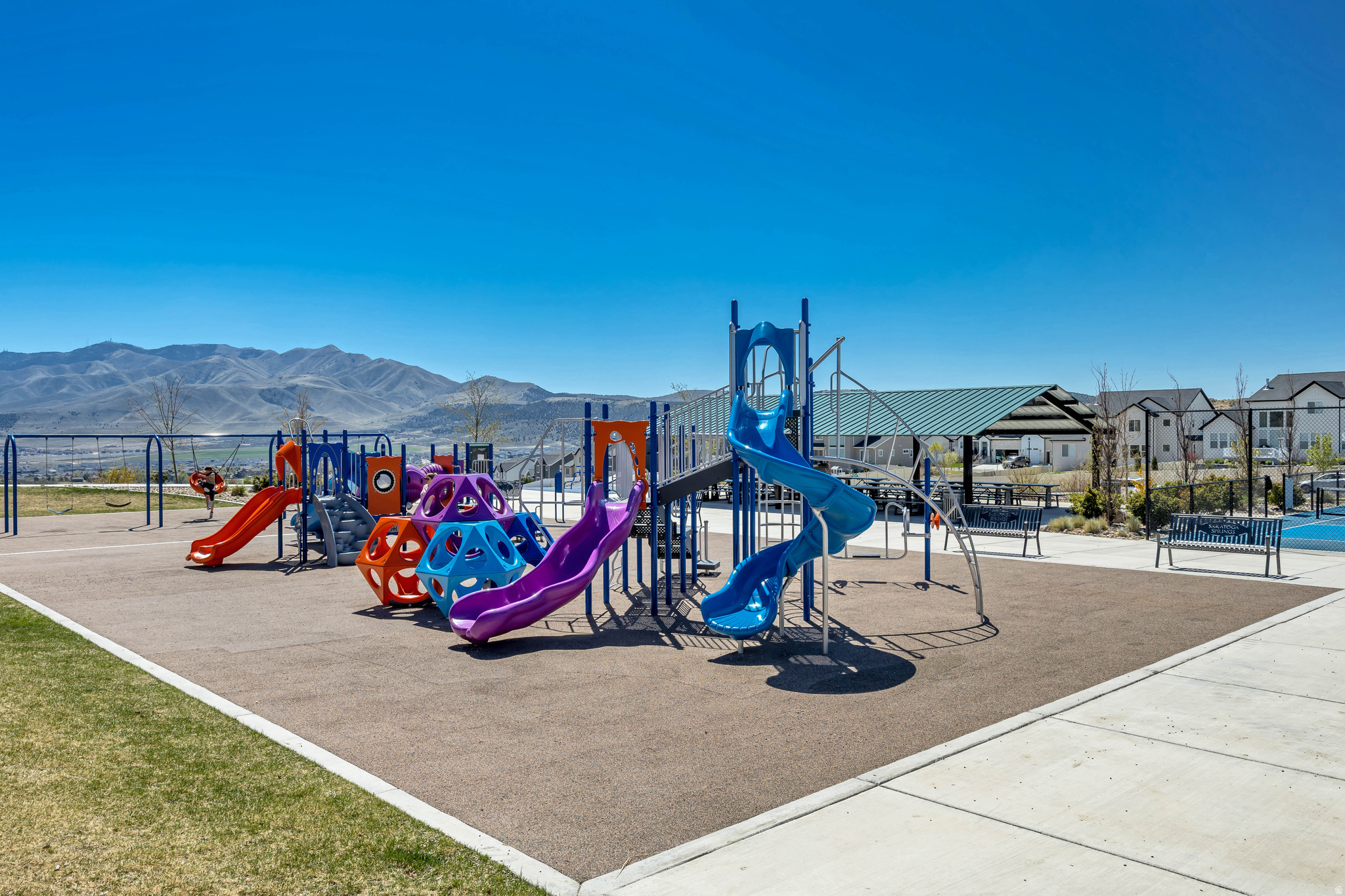 MOUNT SARATOGA - Residential