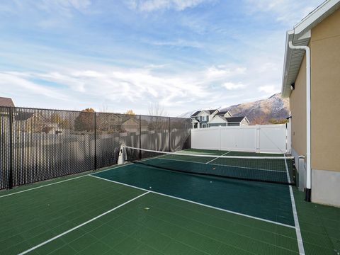 Tiny photo for 85 N 900 E, Salem, UT 84653 (MLS # 2147169)