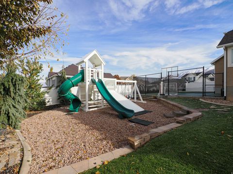 Tiny photo for 85 N 900 E, Salem, UT 84653 (MLS # 2147169)