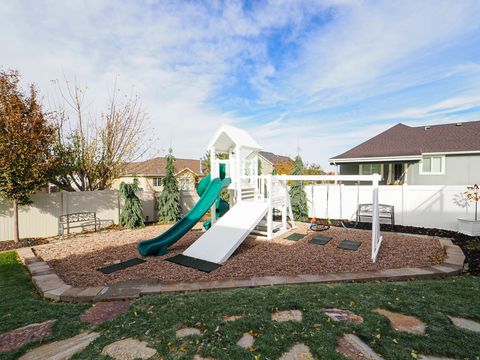 Tiny photo for 85 N 900 E, Salem, UT 84653 (MLS # 2147169)