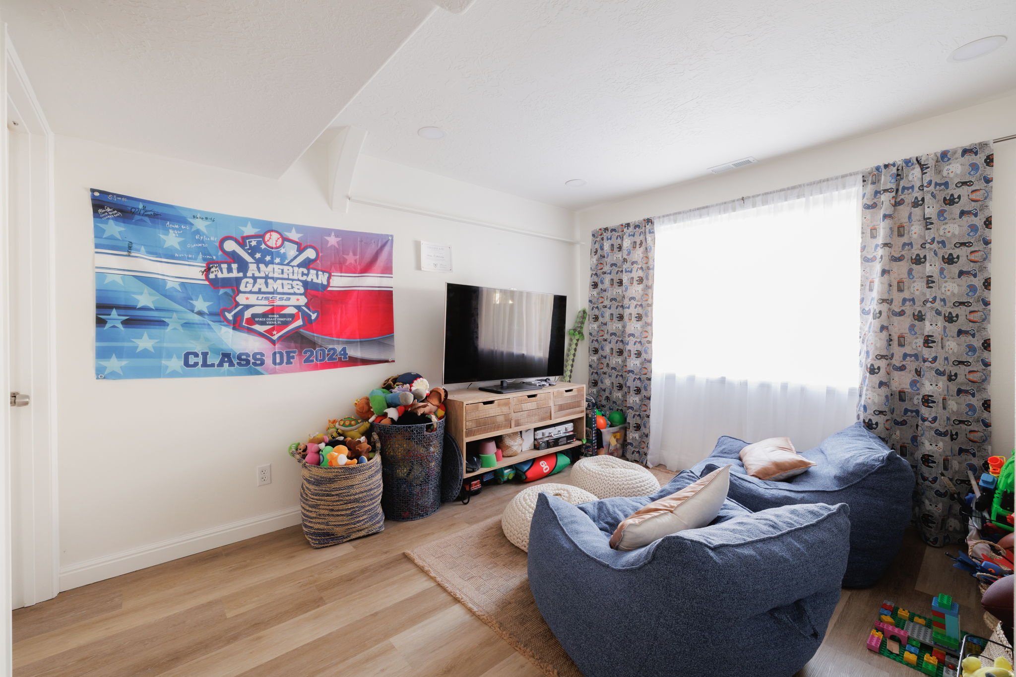 VICTORS LANDING - Residential