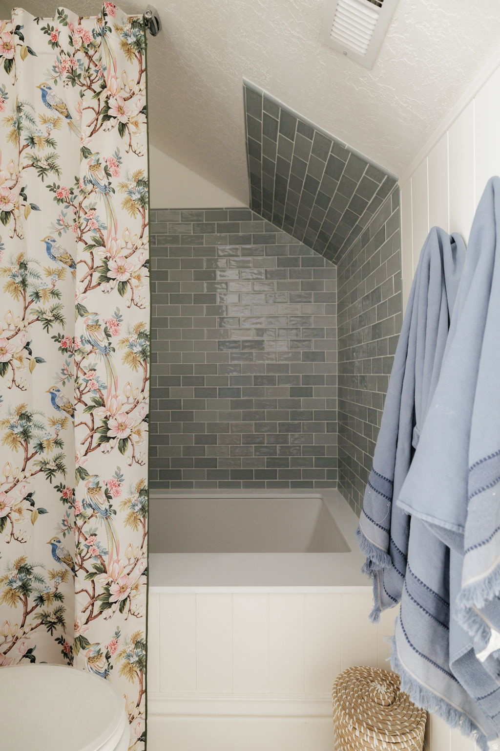 VICTORS LANDING - Residential