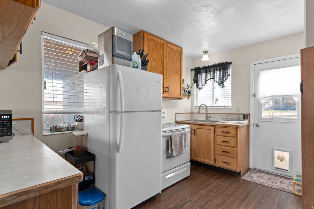 Photo of 243 S 300 E, Spanish Fork, UT 84660 (MLS # 2131854)