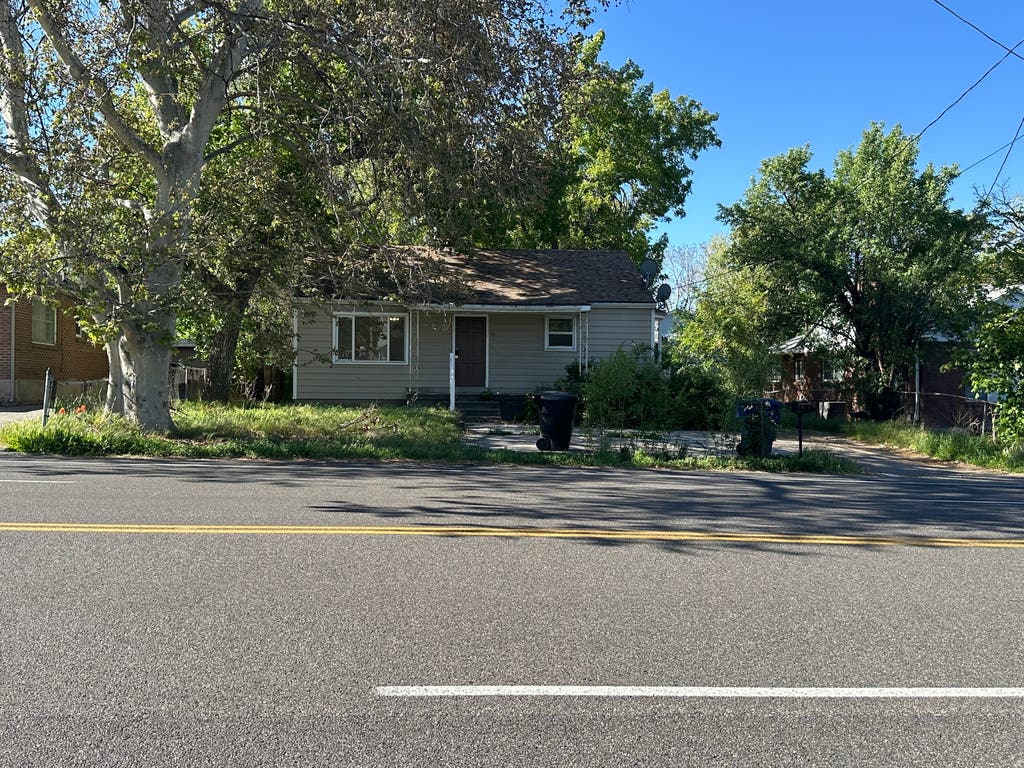 Photo of 2420 E 3300 S, Millcreek, UT 84109 (MLS # 2170401)