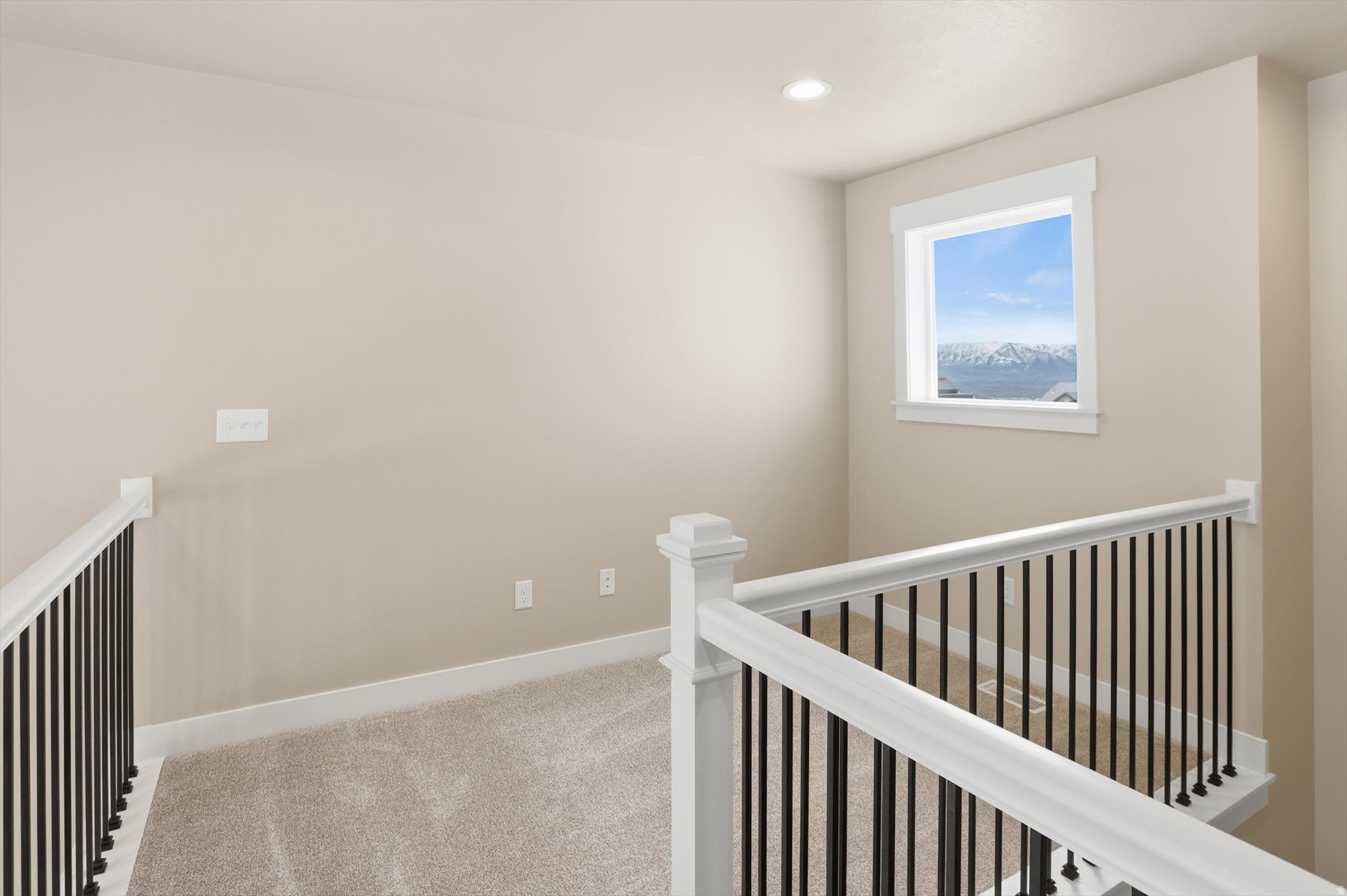 MOUNTAIN GATE ESTATES - Residential