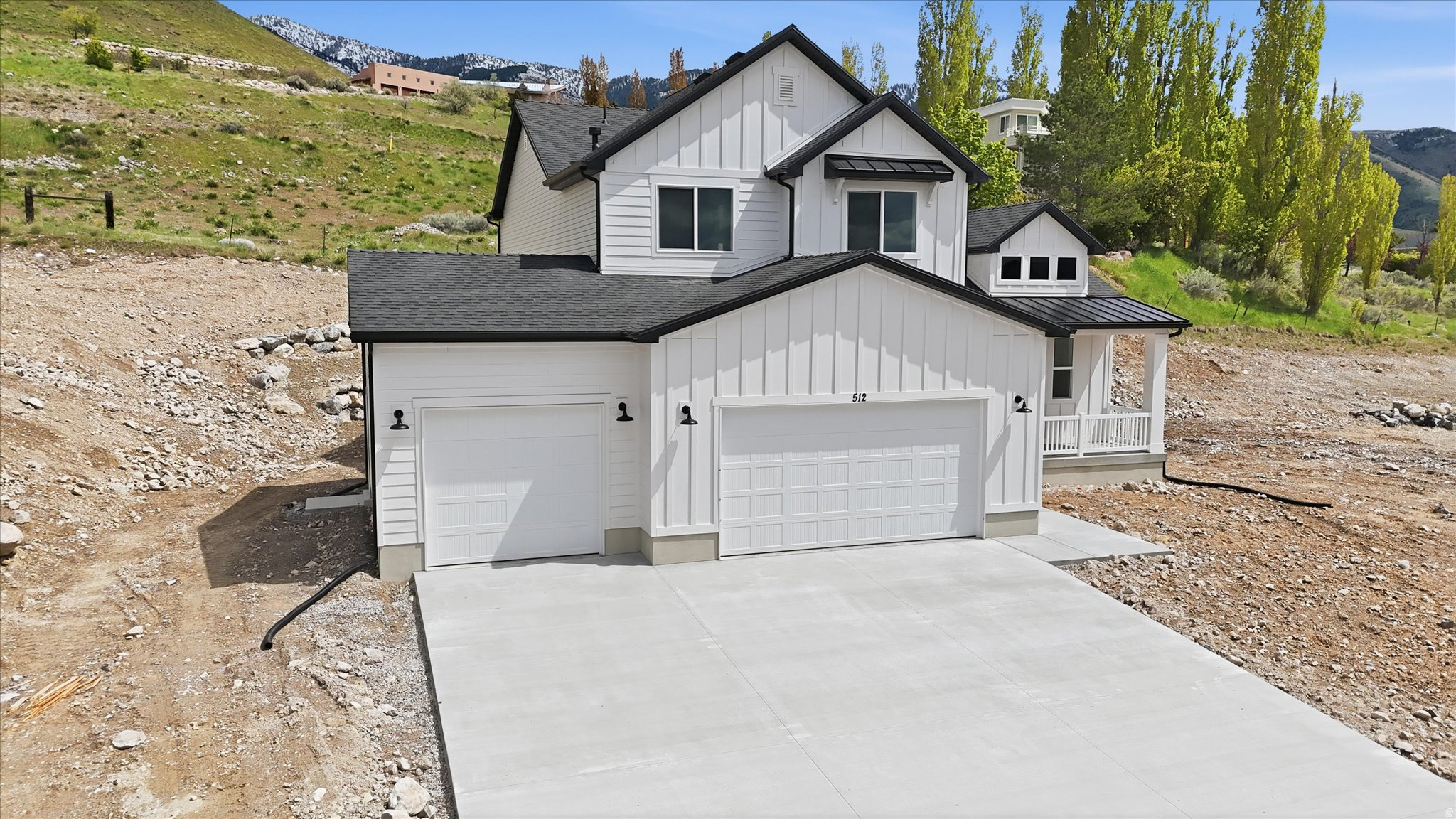 MOUNTAIN GATE ESTATES - Residential