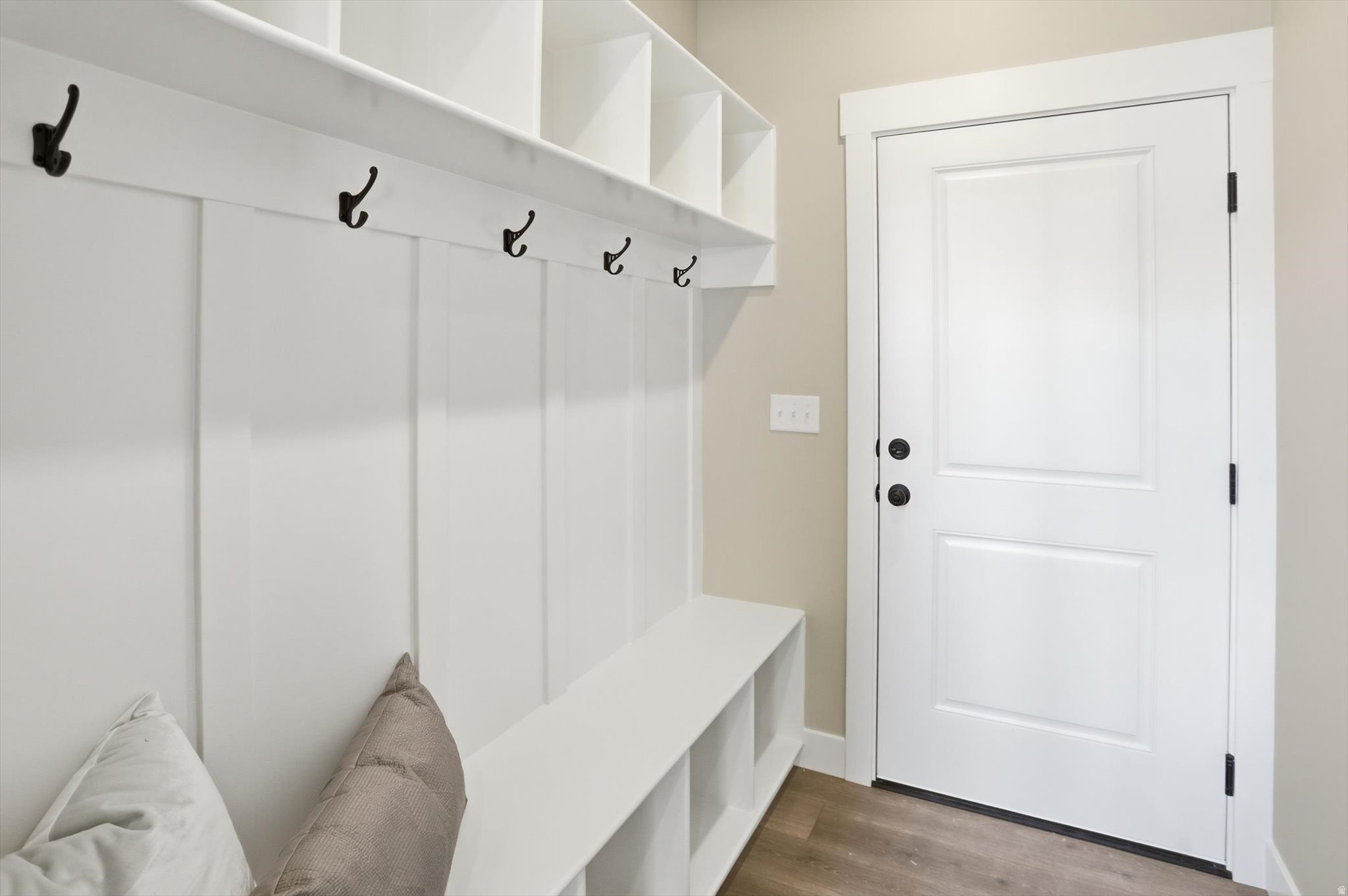 MOUNTAIN GATE ESTATES - Residential