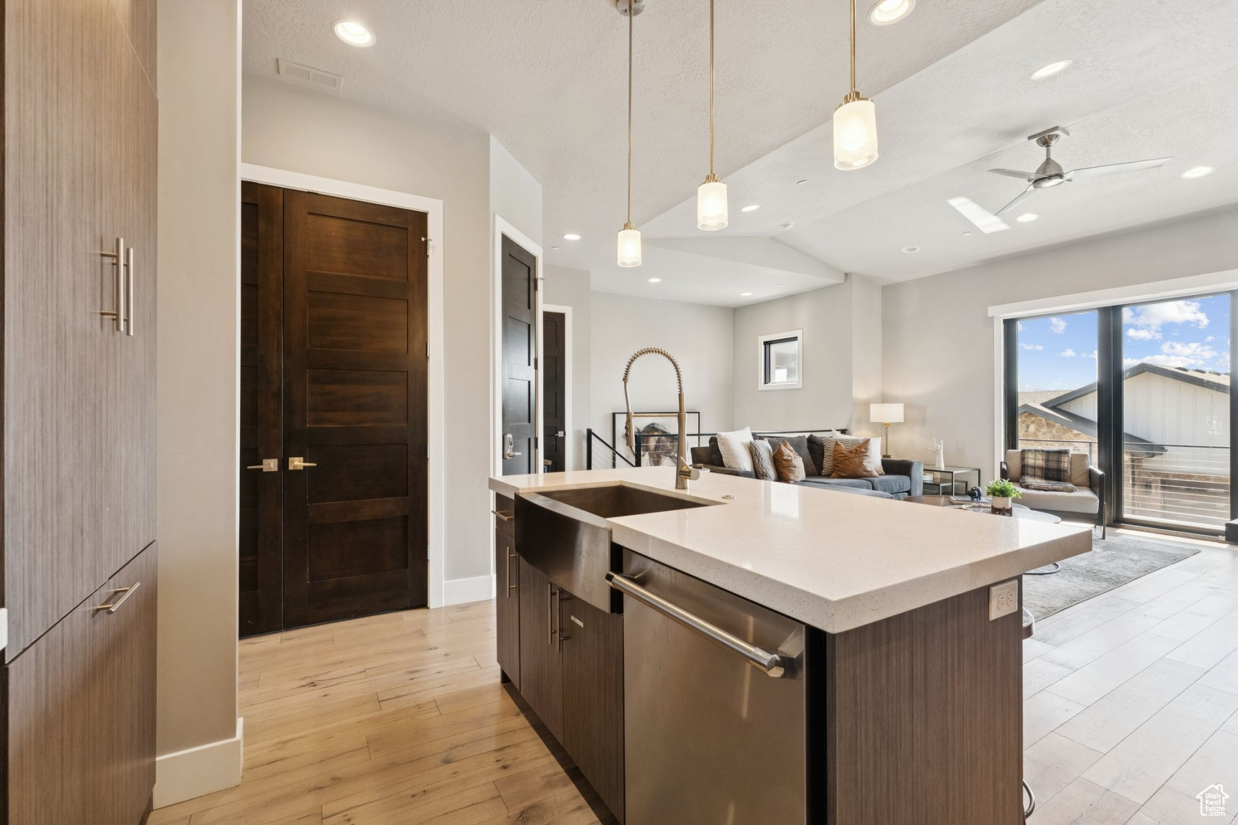 Park City, Utah 84098, United States, 4 Bedrooms Bedrooms, ,3 BathroomsBathrooms,Residential,Active,159269