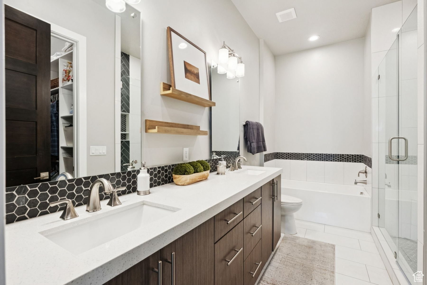 Park City, Utah 84098, United States, 4 Bedrooms Bedrooms, ,3 BathroomsBathrooms,Residential,Active,159269