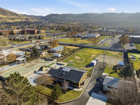 Photo of 13050 S 1300 E, Draper, UT 84020 (MLS # 2124626)