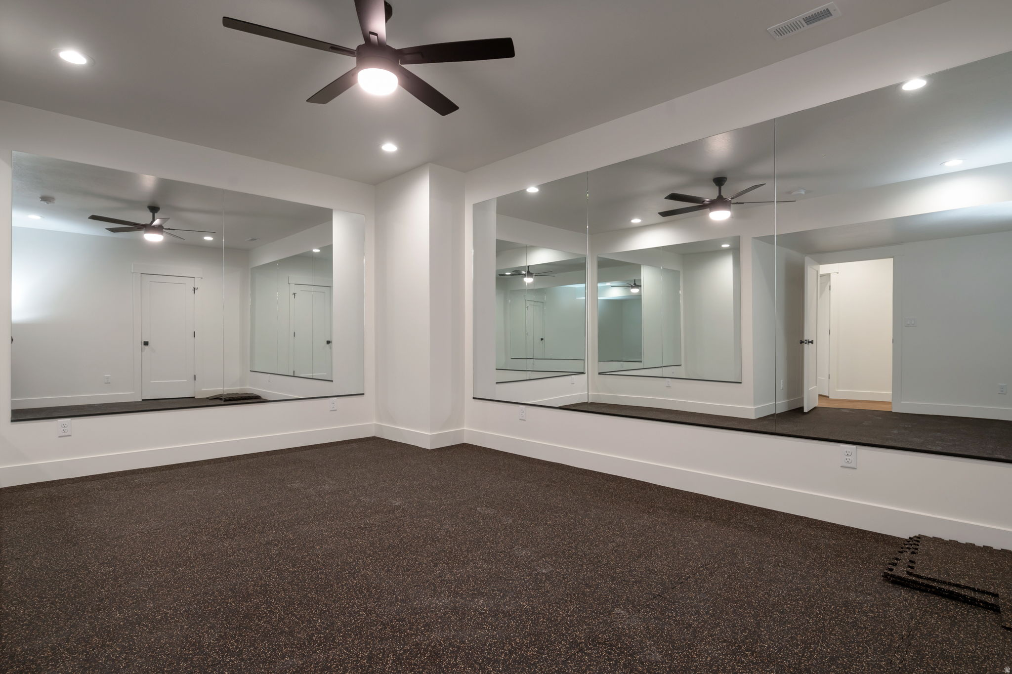 EAGLE RIDGE - Residential