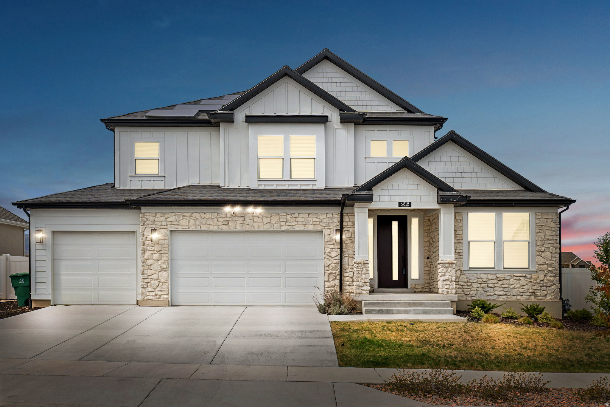 HIDDEN OAKS - Residential