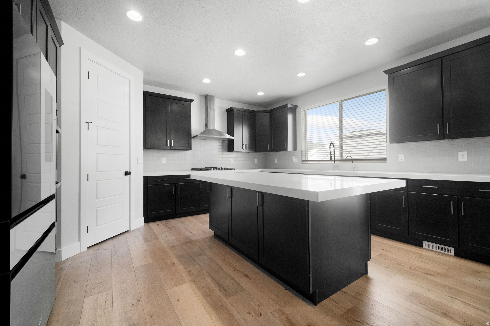 HIDDEN OAKS - Residential