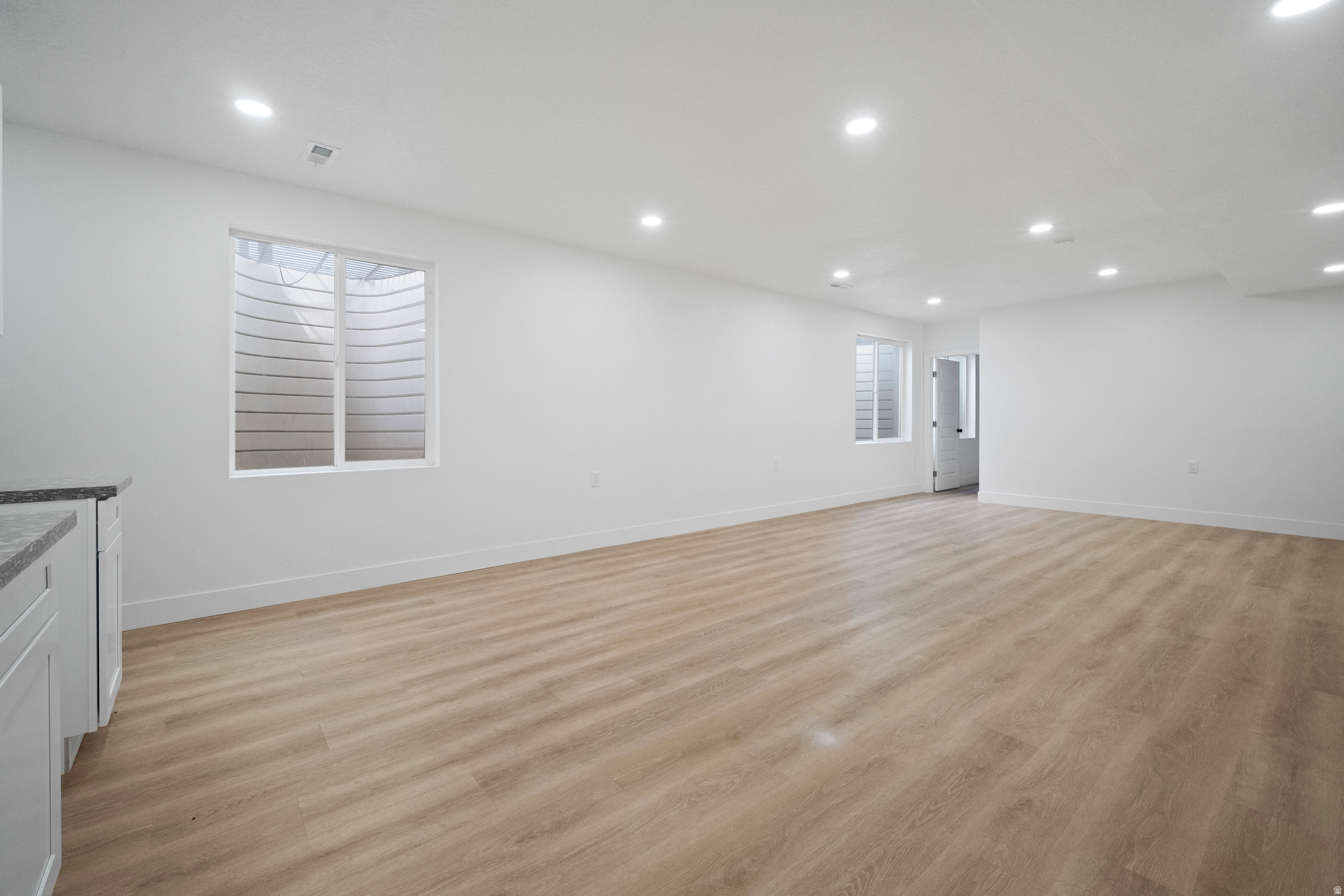 HIDDEN OAKS - Residential