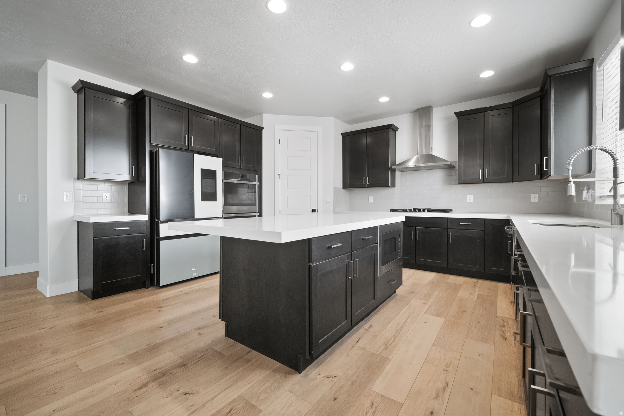 HIDDEN OAKS - Residential