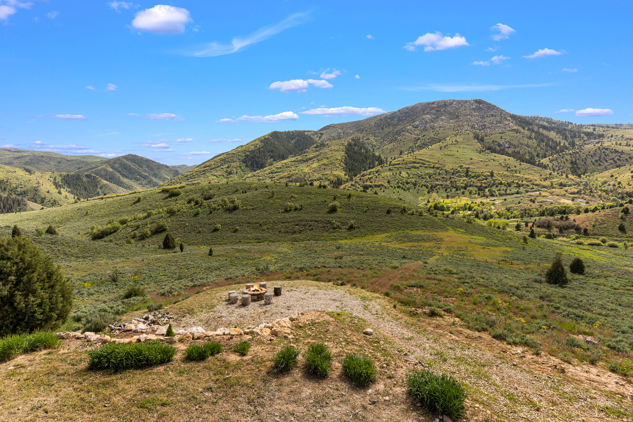 EVERGREEN PARK - Residential