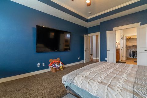 Tiny photo for 926 N 1875 W, Farmington, UT 84025 (MLS # 2127393)