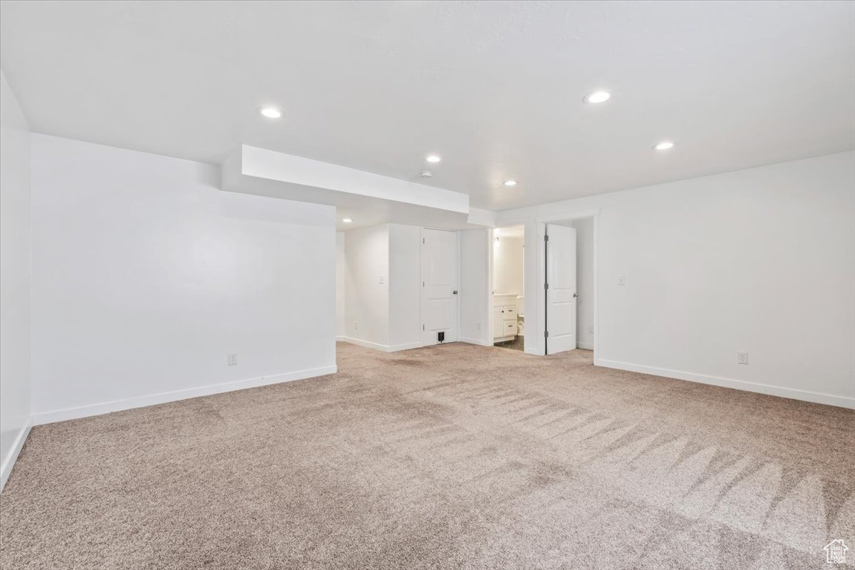 HARRINGTON HOLLOW - Residential