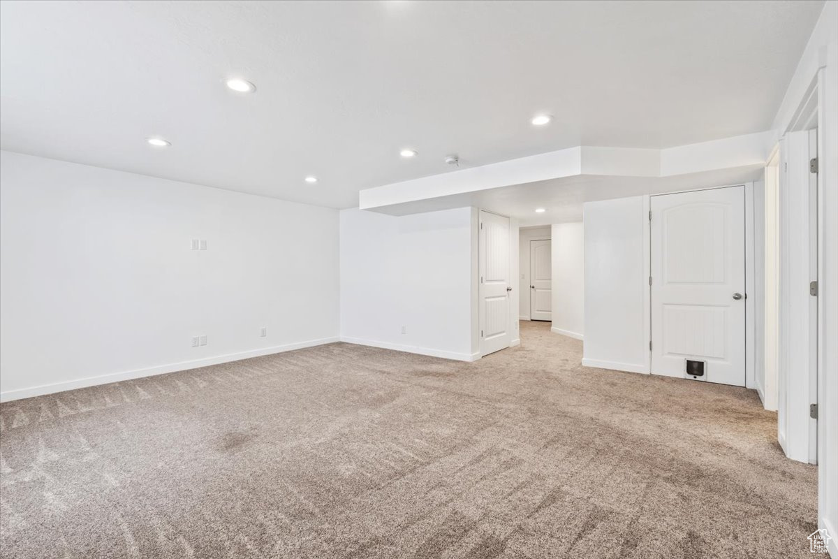 HARRINGTON HOLLOW - Residential