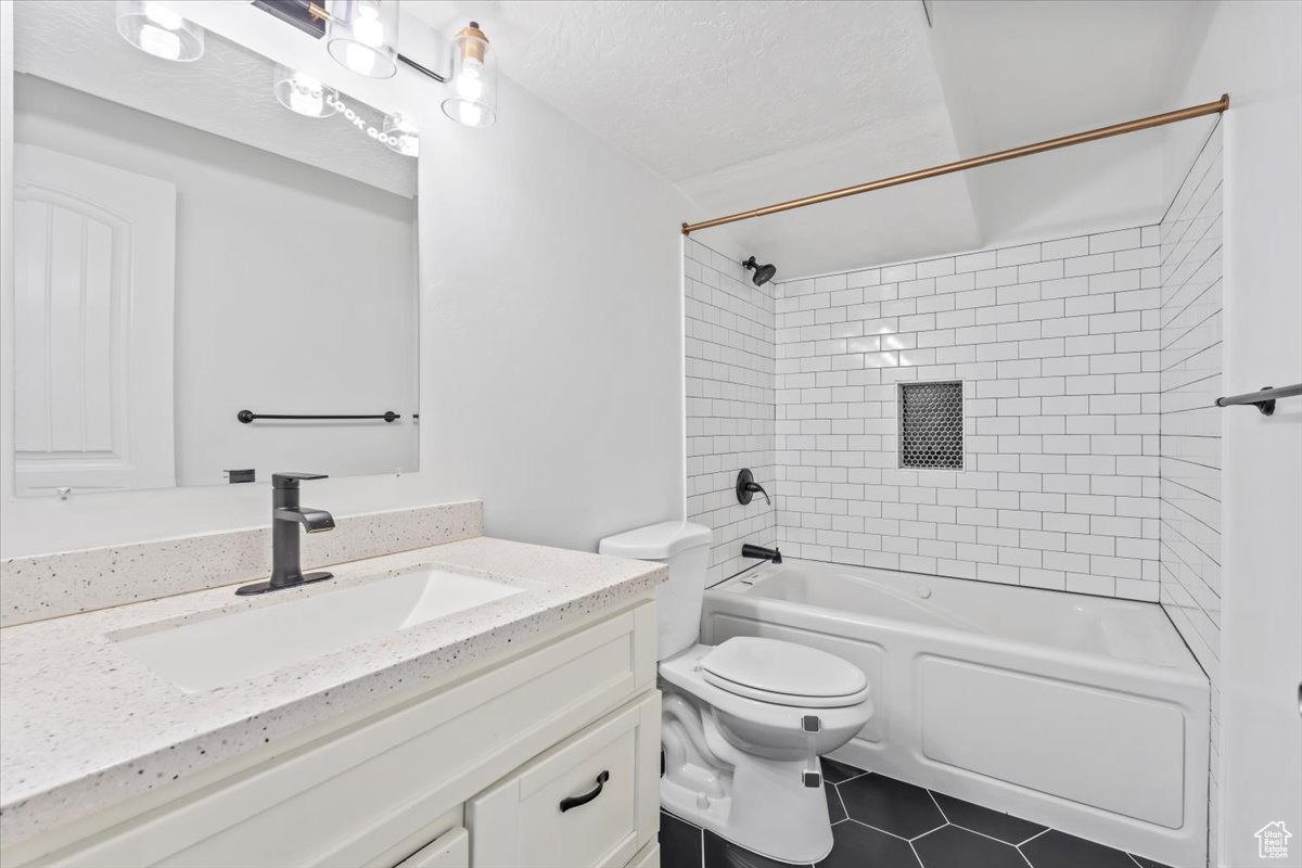 HARRINGTON HOLLOW - Residential