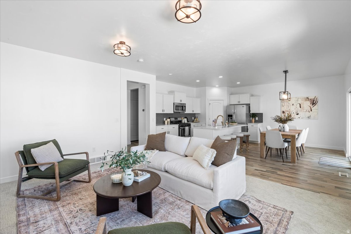 HARRINGTON HOLLOW - Residential