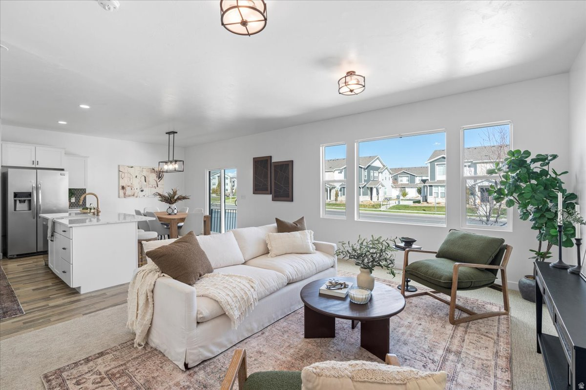 HARRINGTON HOLLOW - Residential