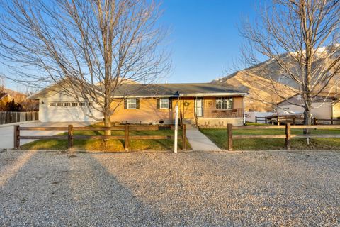 Tiny photo for 310 N 800 E, Mapleton, UT 84664 (MLS # 2131089)