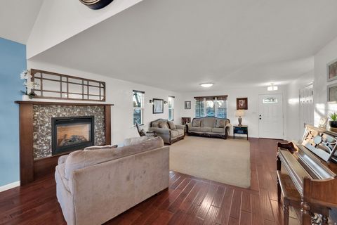 Tiny photo for 310 N 800 E, Mapleton, UT 84664 (MLS # 2131089)