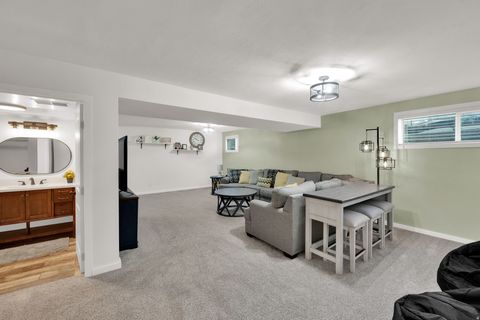 Tiny photo for 310 N 800 E, Mapleton, UT 84664 (MLS # 2131089)