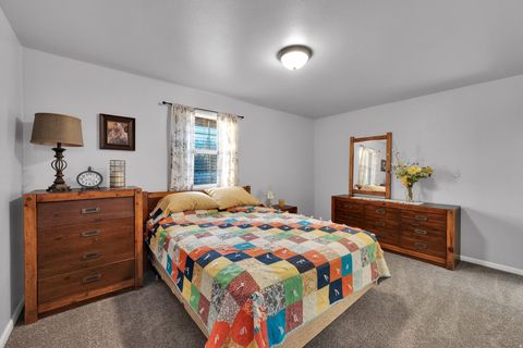 Tiny photo for 310 N 800 E, Mapleton, UT 84664 (MLS # 2131089)