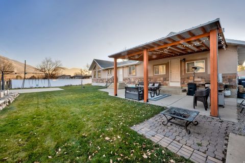 Tiny photo for 310 N 800 E, Mapleton, UT 84664 (MLS # 2131089)
