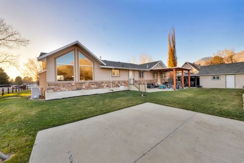 Tiny photo for 310 N 800 E, Mapleton, UT 84664 (MLS # 2131089)