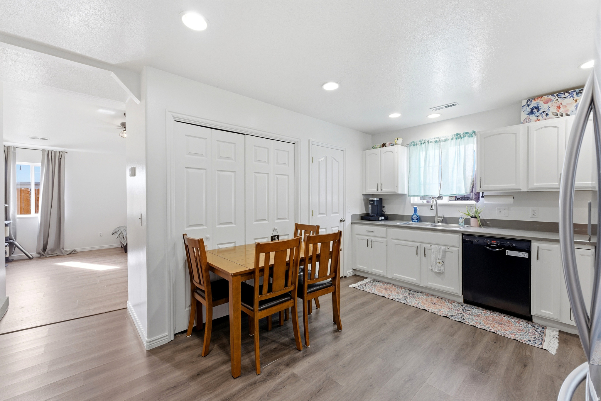 REDFORD ESTATES - Residential