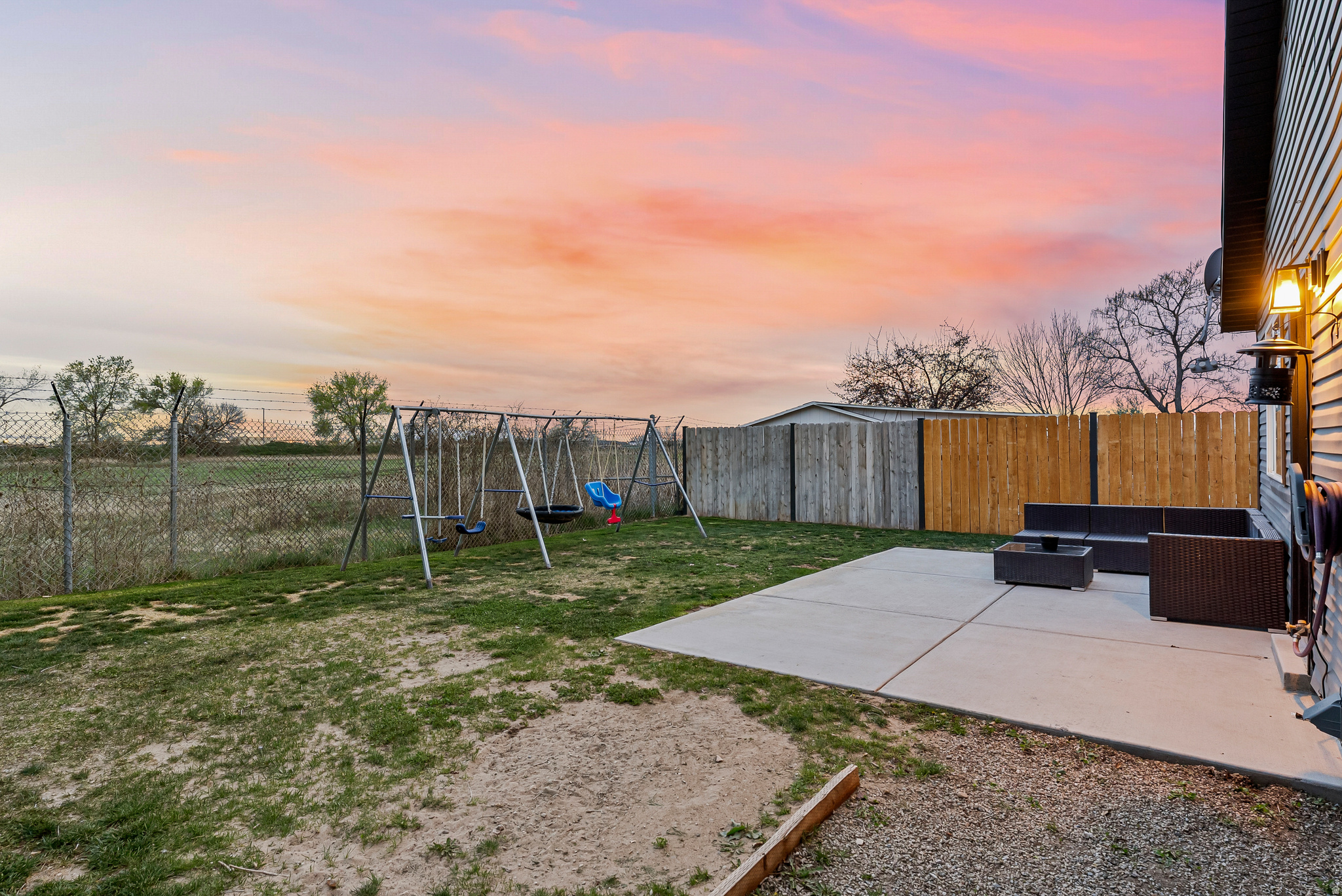 REDFORD ESTATES - Residential