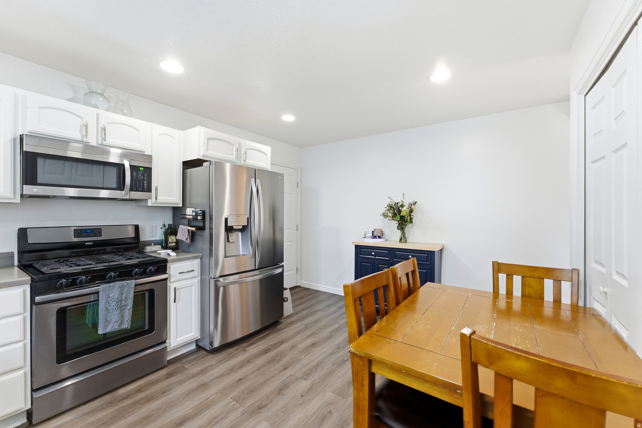 REDFORD ESTATES - Residential