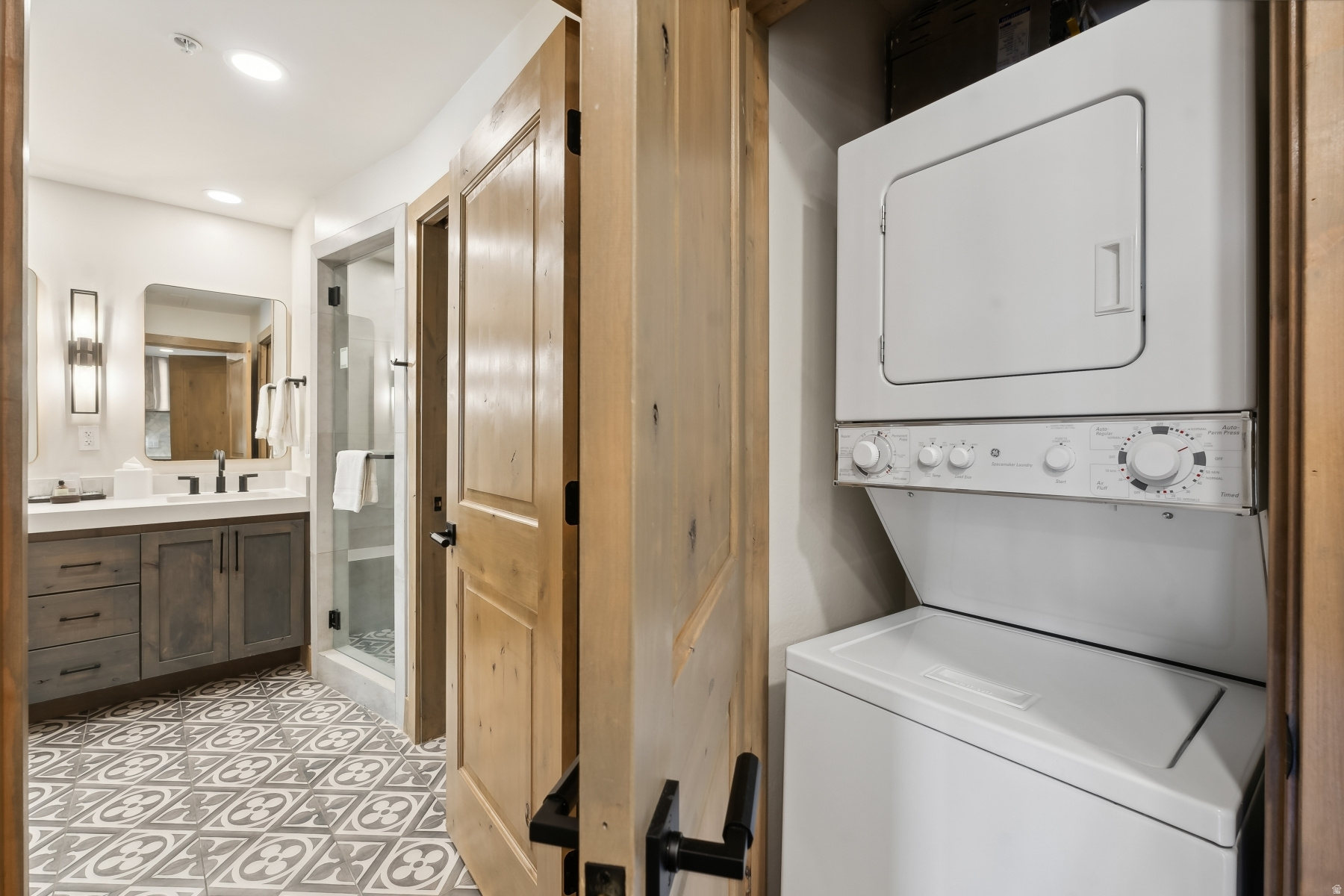 LODGES AT WESTGATE - Residential