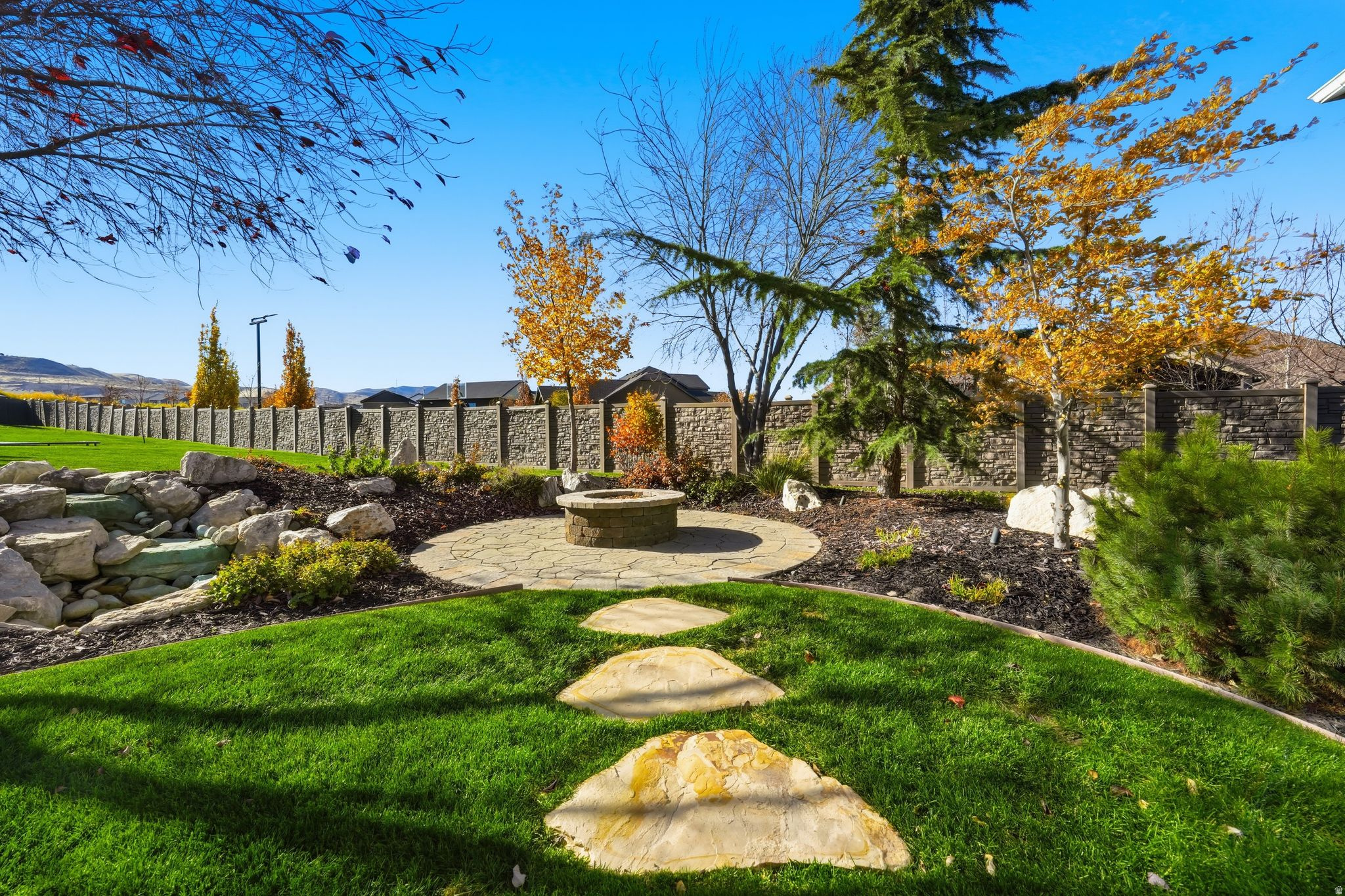 FALLS AT BOULDEN RIDGE - Residential